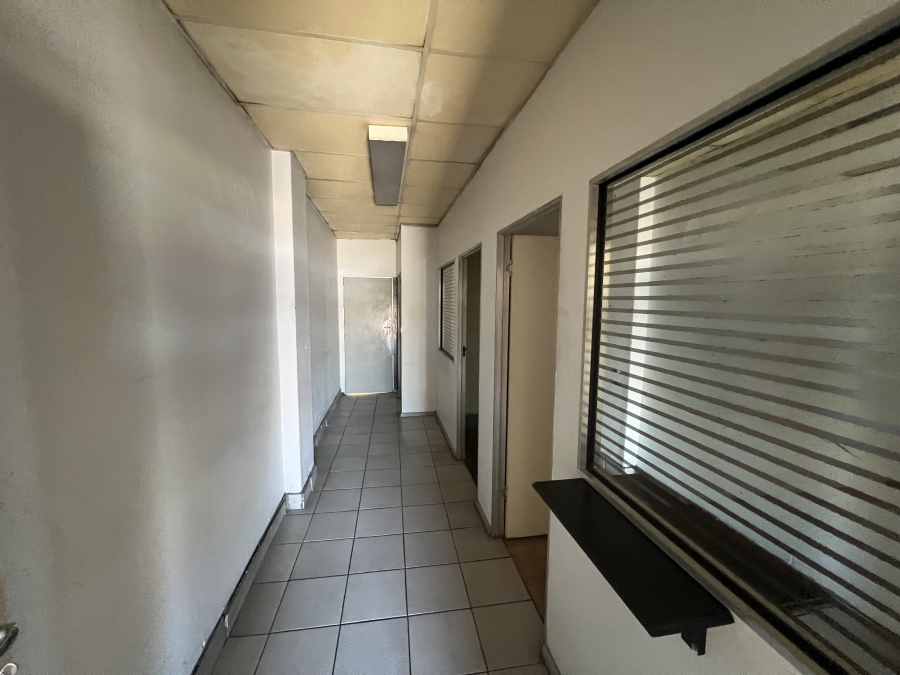 To Let commercial Property for Rent in Parow East Western Cape